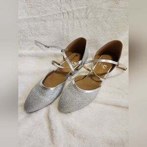 Hxyoo Silver Cross Strap Low Heel Dance Shoes, Easy Release Buckle, Size 10.5